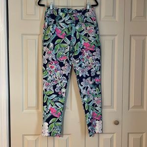 NWT Lilly Pulitzer golf pants in sway this way